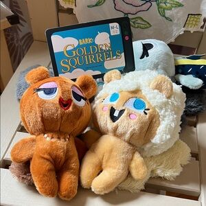 NWT Hard to Find! Bark Golden Squirrels Plush Dog Toy Set! Great gift!